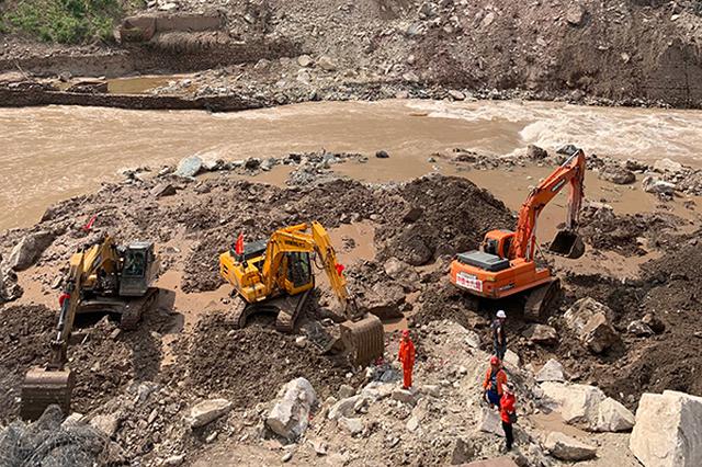 成昆线上的生死一瞬:被石头追着跑 再晚一两秒就被埋了