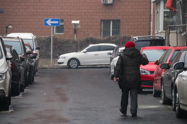 70年来我国人均预期寿命从35岁提高到77岁