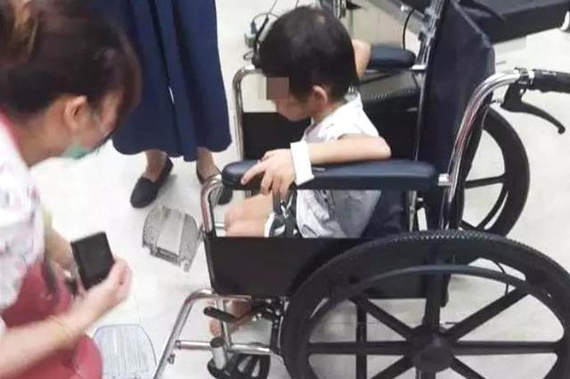 江苏溧阳两岁男童被虐待致死案：父亲及其女友被批捕