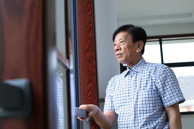 住进ICU还在工作 全国模范退役军人常州老梅书记走了