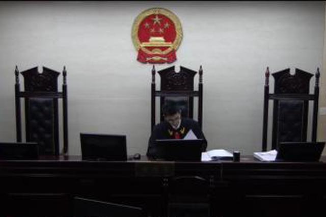 男子专买超市过期食品“维权” 涉敲诈勒索被判刑