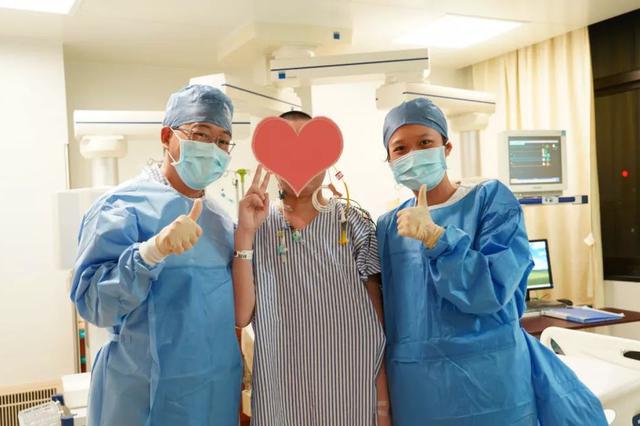 儿子肠坏死靠注射营养液维持生命 父亲捐2.5米小肠