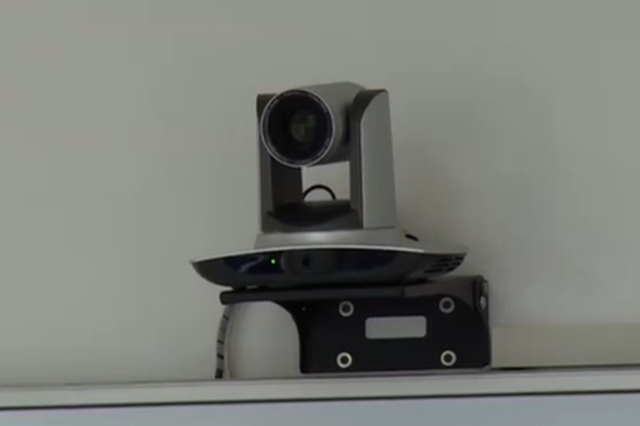 南京一高校教室装人脸识别 全程监查“翘课、玩手机”