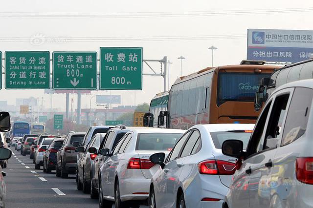 科幻感十足！交警用“激光束”应对疲劳驾驶