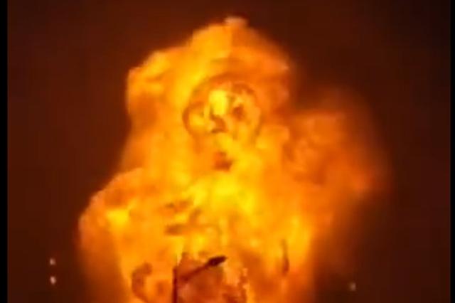 江苏连云港一建材厂起火发生爆炸 暂无人员伤亡