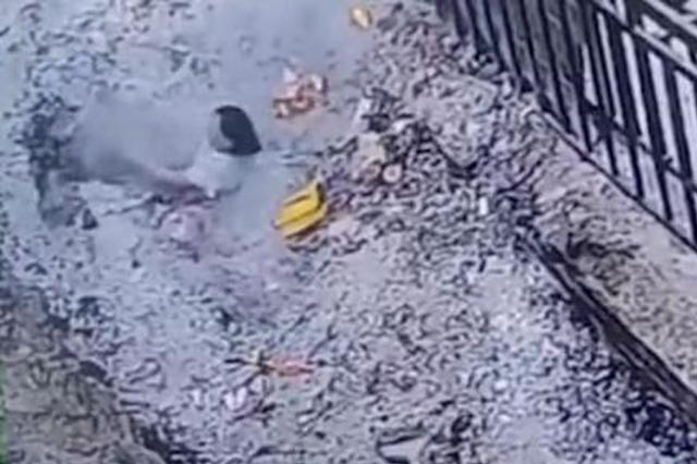 女香客掉入香灰池被烧伤 寺庙：香灰池系违建