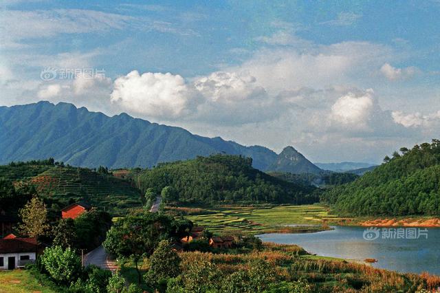 在乡镇街道层面进行体制改革 江苏全面推广“1+4”模式