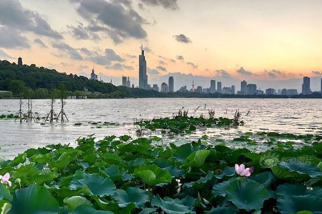 南京城建70年 天翻地覆大飞跃