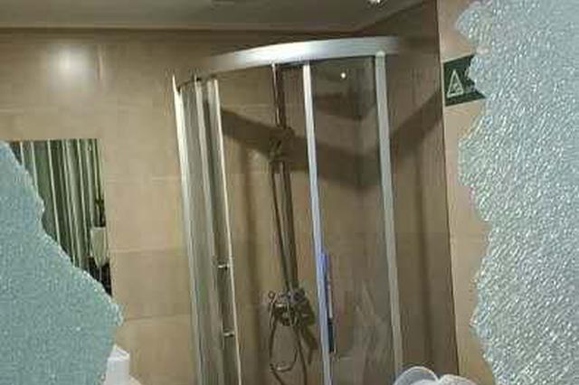 仨小女生深夜要住宾馆 一查她们出走两天了