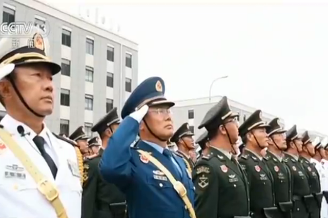 国庆大阅兵 这个方队有27名将军