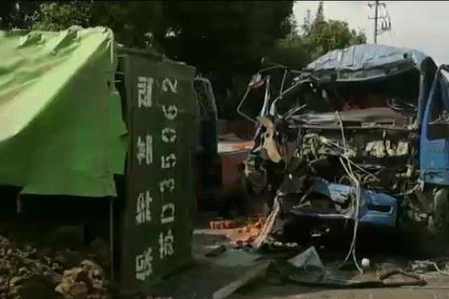 渣土车司机车祸后溜了：我不是逃逸，我怕被打！