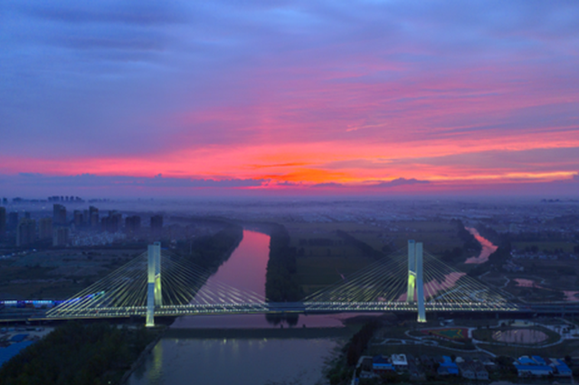 一桥跨两河 江苏东台海陵大桥26日通车