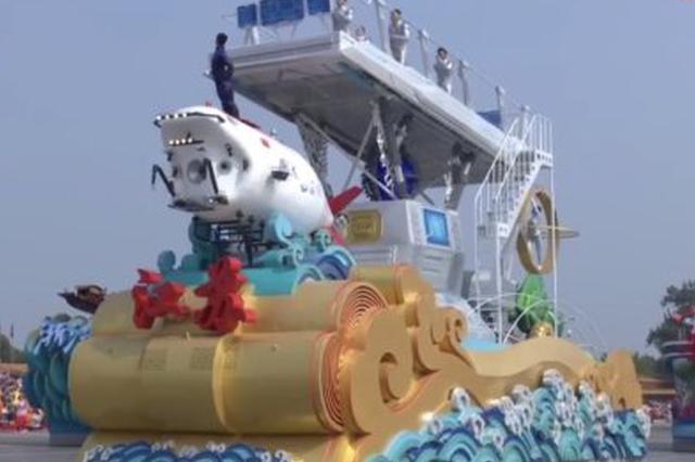 七辆彩车三小时转场揭秘：途经儿童医院制订专门方案