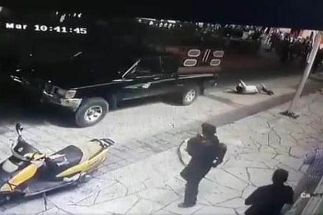 未兑现竞选承诺 墨西哥一市长被民众绑上卡车拖行