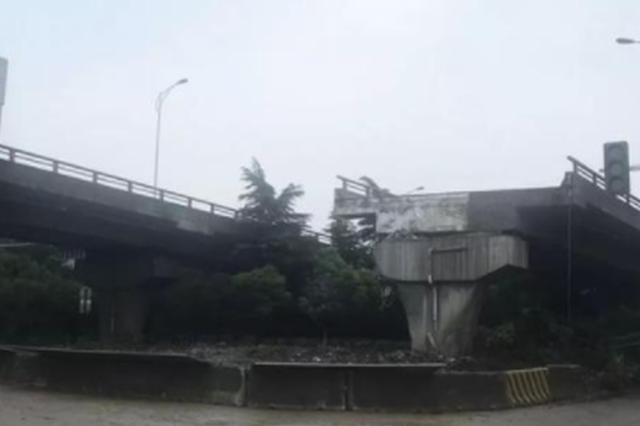 无锡312国道借用地面道路临时恢复双向通行