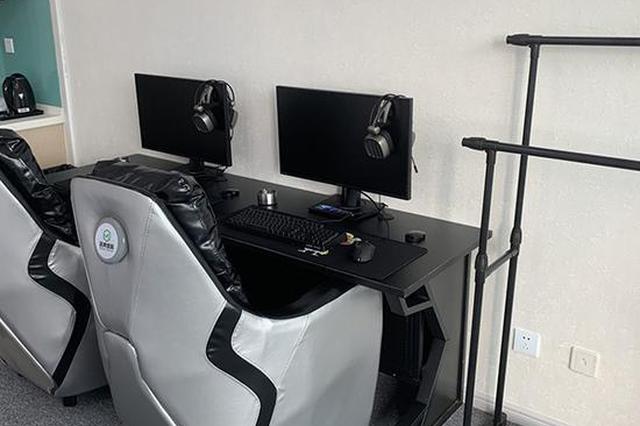 高中生坠亡电竞酒店：父母接到索赔电话要求赔偿损坏物品