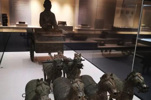 重庆大学教授谈博物馆赝品争议：把藏品捐献出来就值得赞赏