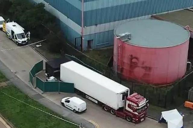 央视：CNN记者 你欠39个遇难者家属一个道歉