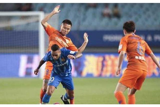 占据人数优势却惨遭读秒进球 苏宁平鲁能憾失五连胜