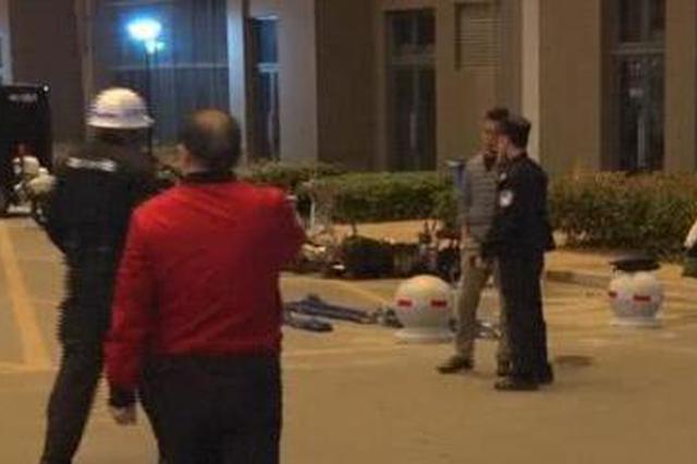 南京一家三口身亡 母子死在家中丈夫24楼跳下