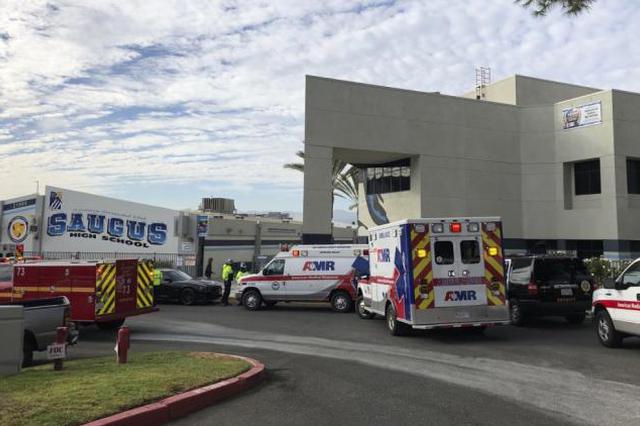 美国加州一所高中发生枪击案致2死4伤