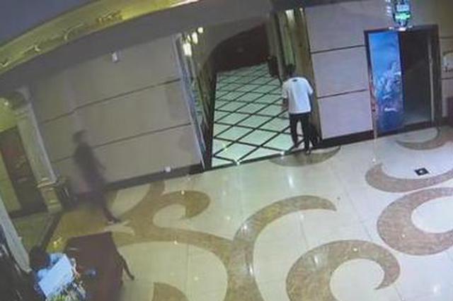 男子酒后撒泼打砸“上瘾” 恶意损毁财物获刑一年