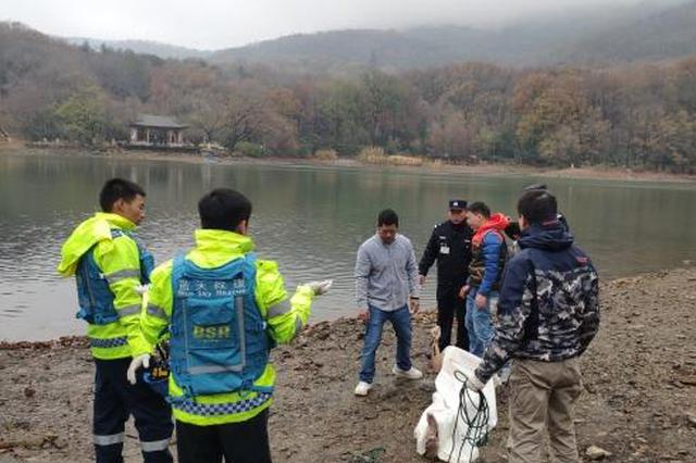 南京紫霞湖失踪男子已确认溺亡 疑游野泳酿悲剧