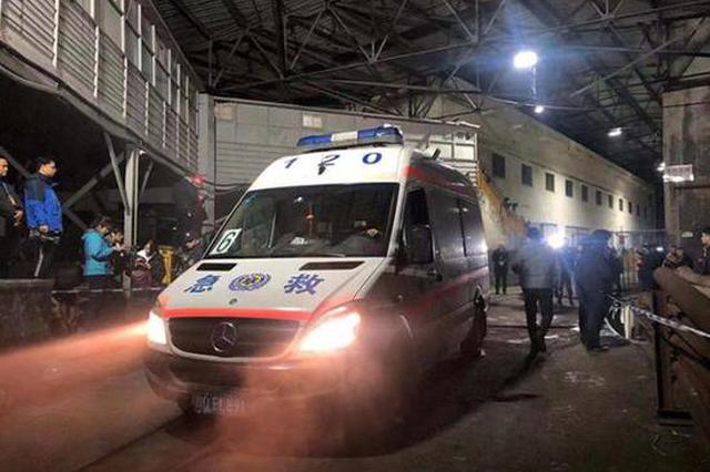 四川杉木树煤矿透水事故13名失联者生还 已有4人出井送医