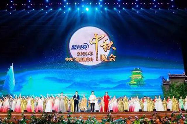 淮安火了！跟着央视秋晚来旅游，这些地方让5000多人流连忘返！