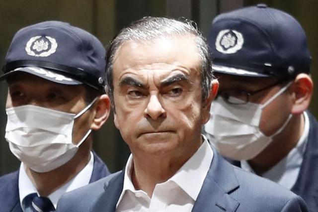 日产前董事长戈恩神秘潜逃，四大谜团逐渐被揭开