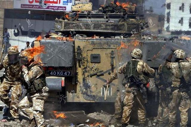 针对伊拉克阿萨德空军基地的第二波火箭弹袭击已经开始