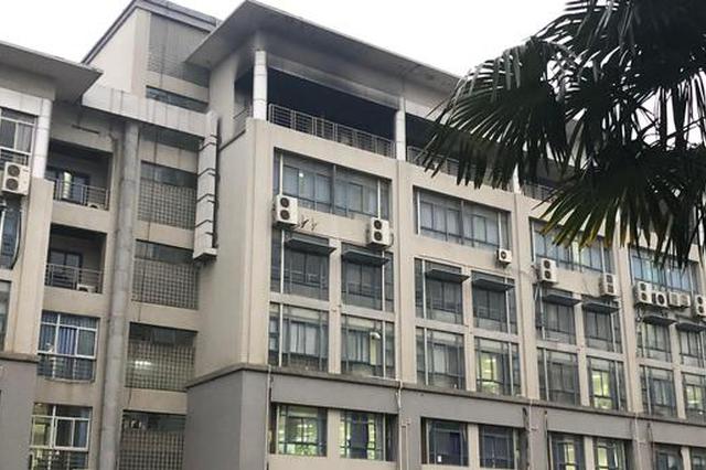 南邮研究生身亡续:有人受不了导师不到一个月离开