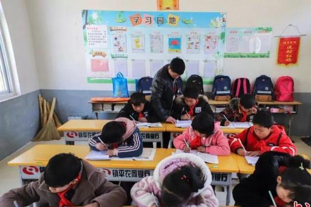 26省份启动教师资格考试报名 去年全年报考人数近900万