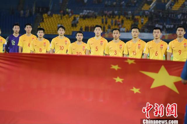 最后时刻丢球！奥预赛首战中国国奥憾负韩国国奥