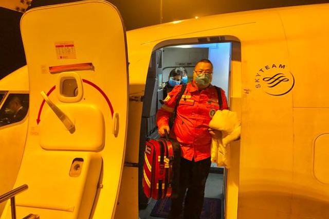 上海援鄂医疗队凌晨抵达武汉，将进入金银潭医院开展救治工作