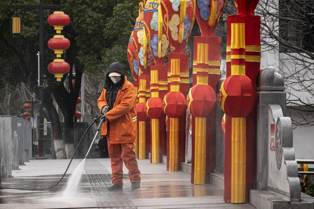 战“疫”微镜头 | 一起！等秦淮河畔的桨声灯影……