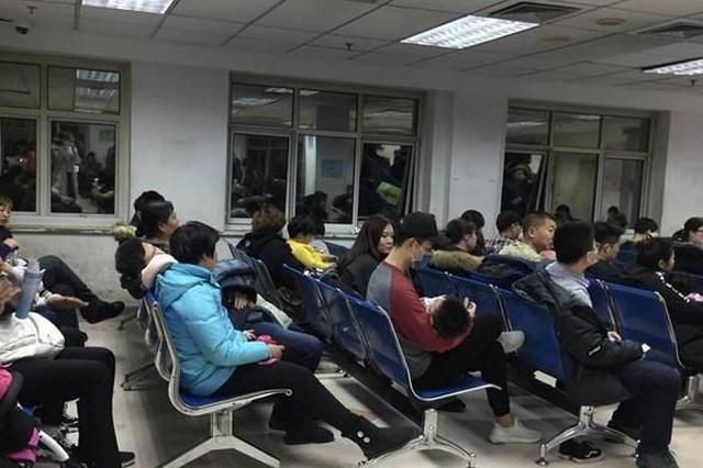 安徽合肥：买发烧咳嗽药须持医院处方、实名登记