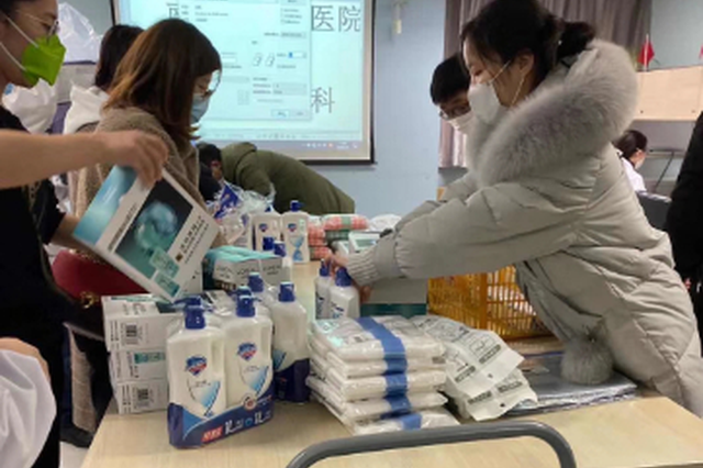 一线急令 他们直奔病区！ 江苏第五批援湖北医疗队抵达首日纪实