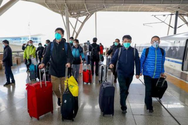 全国中医药系统向湖北派出2220人支援