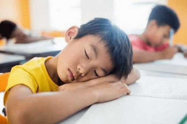 教育部：76.2%中小学生睡眠时长达到或接近要求