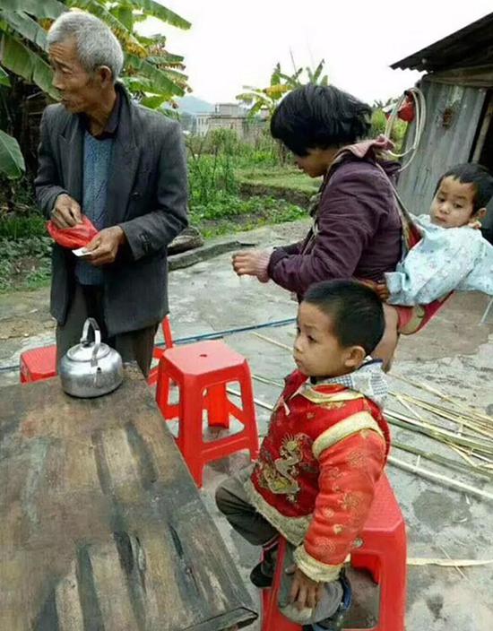 广东一家5口人同时失踪 当地村委会已组织进山搜寻