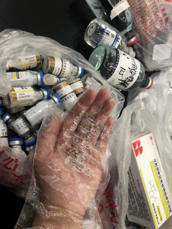 女子得“怪病”后指前夫对其注射激素 警方已介入