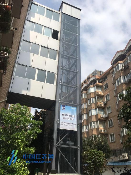 新安装的电梯