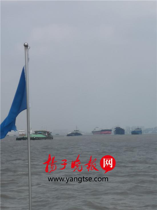 “温比亚”致长江镇江段“封航”38个小时