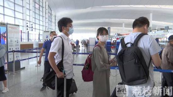 吉祥航空|毕业季将至：学生乘机出行有优惠 还能预选相邻座位