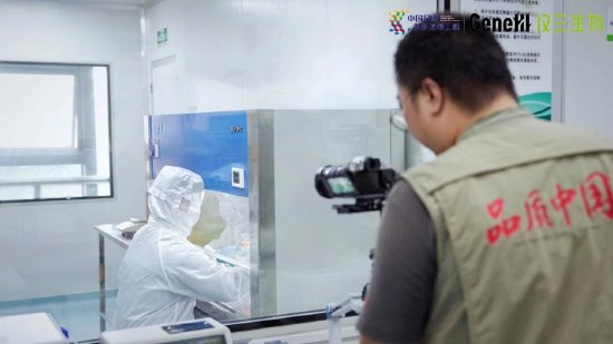 | 仅三生物实验室·无菌接种间