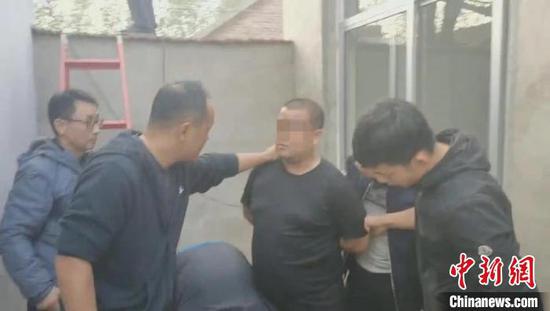 张某义落网(图片来源:固镇县公安局)