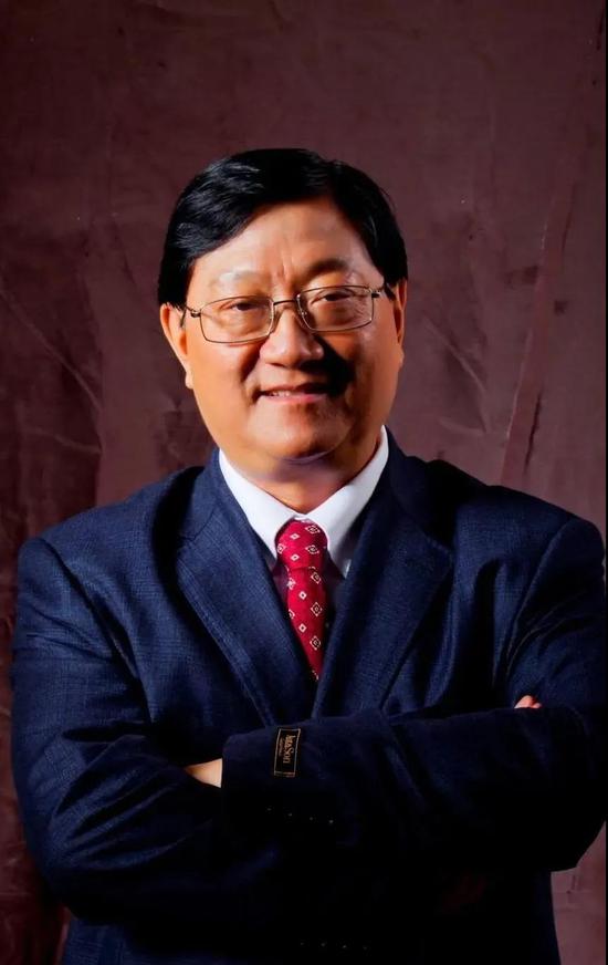 南京大学人文社会科学资深教授赵曙明
