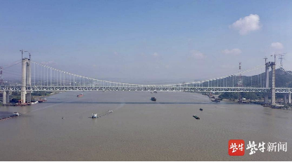 连接连淮扬镇高铁和京沪高速公路南延的关键节点工程