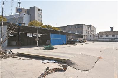 违建厂房 赵一阳摄